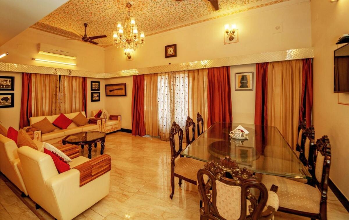 Santosh Villa - The House Of Antiques And Art Udaipur Exterior foto
