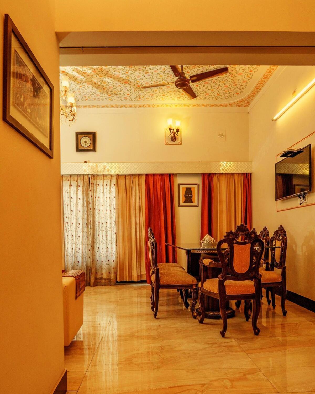 Santosh Villa - The House Of Antiques And Art Udaipur Exterior foto