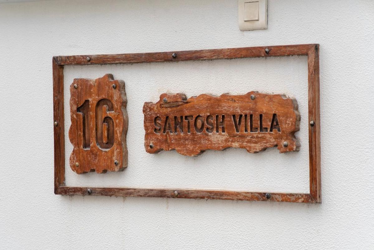 Santosh Villa - The House Of Antiques And Art Udaipur Exterior foto